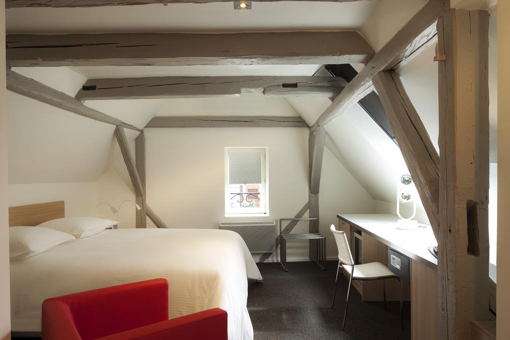 Hotel Le Pavillon 7 Obernai Oda fotoğraf